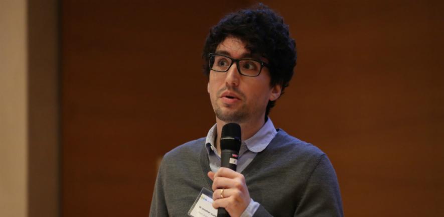 Photo of Jonathan R Goodman presenting at the Language Sciences Symposium November 2019