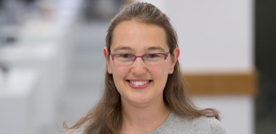 Photo of Sarah Morgan